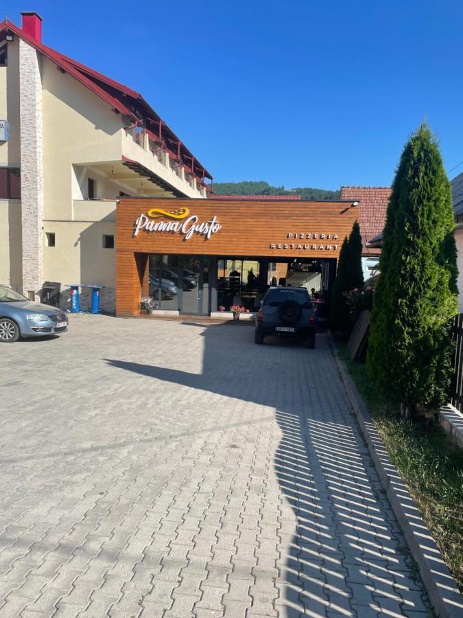 Panna Gusto Hotel Cîmpeni Exterior photo