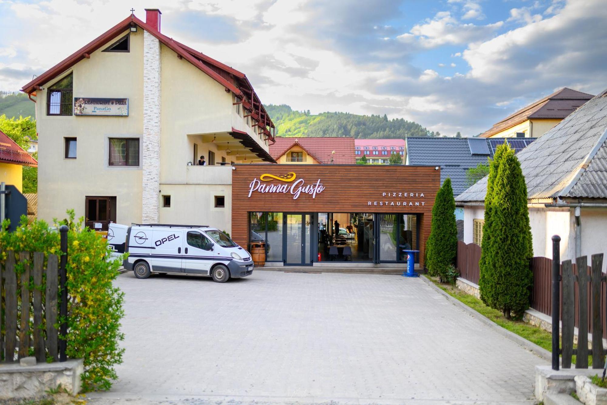 Panna Gusto Hotel Cîmpeni Exterior photo